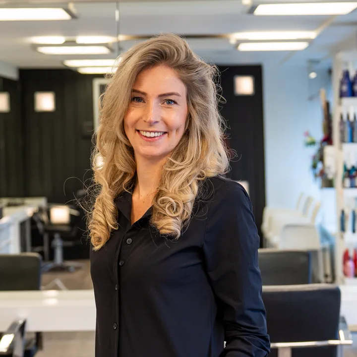 Iris, stylist bij De Kapper Drachten
